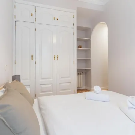 Bright Cozy-2Bedrooms 1Bath-Anton Martin Madrid Exterior foto